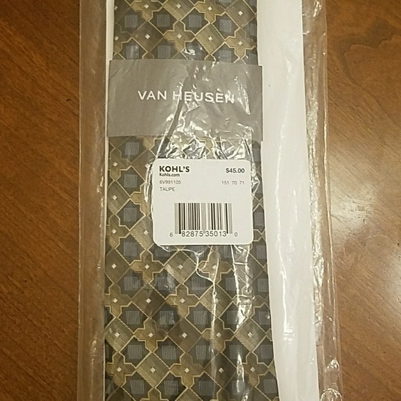 Van Heusen Patterned Tie - Taupe Black Geo NWT - Picture 3 of 4